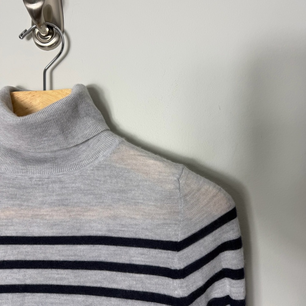 J. Crew 100% Italian Cashmere Turtleneck Sweater Gray Navy Striped Size Small *W - Picture 3 of 10